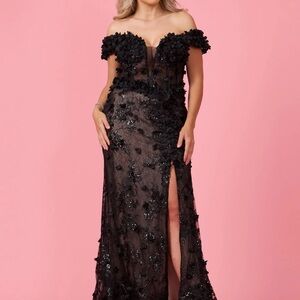 NWT Long Formal Off the Shoulder 3D Floral Corset Dress Black